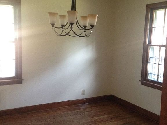 3rd image of 1041 Lorraine St