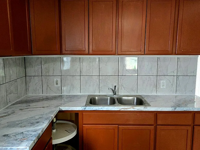 5022 Guy Ave — Photo 5