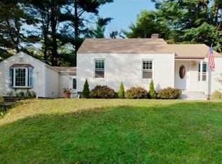 9 Rising Corner Rd, Southwick, MA 01077