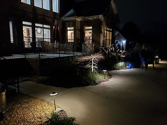 3rd image of 119 Sycamorebend Dr