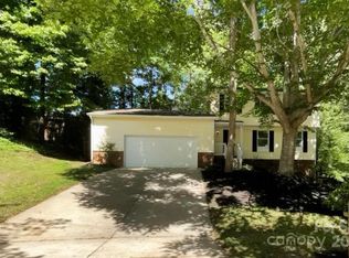 7317 Summerland Dr, Raleigh, NC 27612