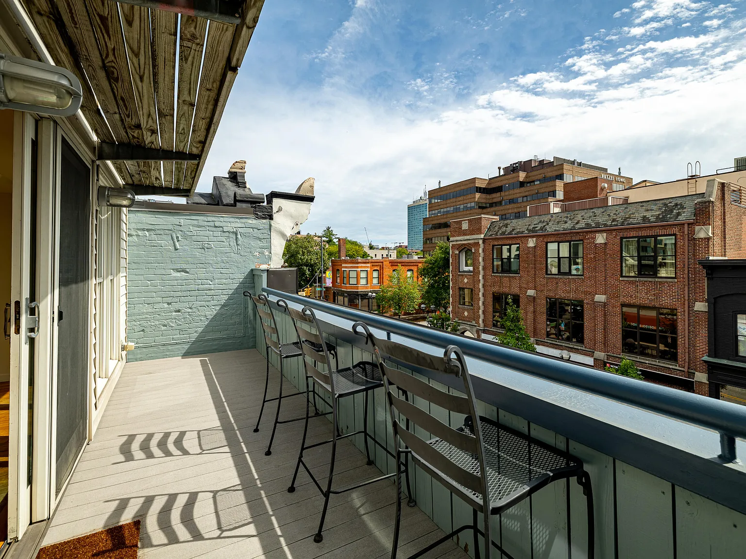 2 bed, 1.0 bath, 1000 sqft, $2,995 — Photo 1