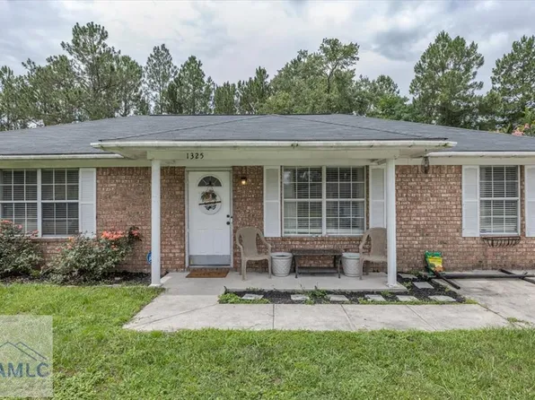 1325 Loblolly Dr, Hinesville, GA 31313