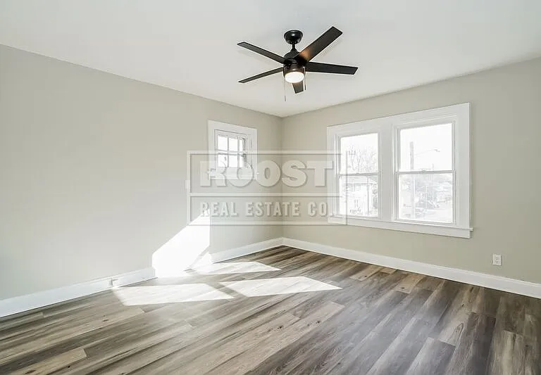 1239 S Champion Ave — Photo 8