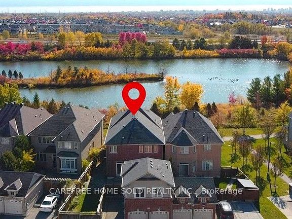 2nd image of 33 Oakmoor Ln