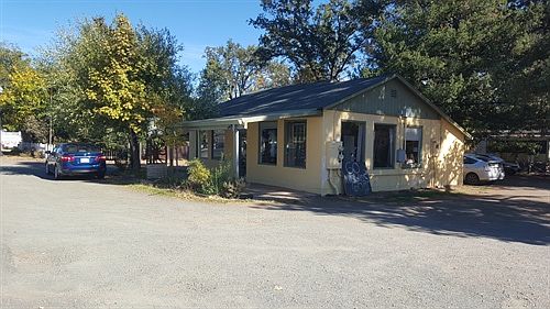 2nd image of 21298 Calistoga St