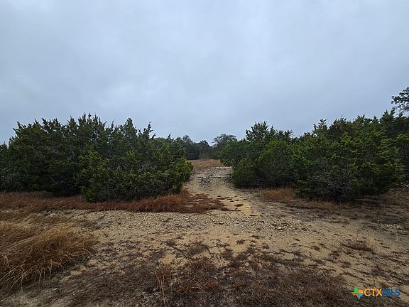 2nd image of 13488 Oakalla Rd