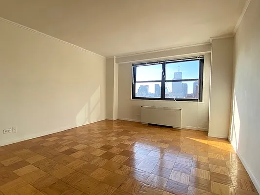 Rented by REAL New York | media 25