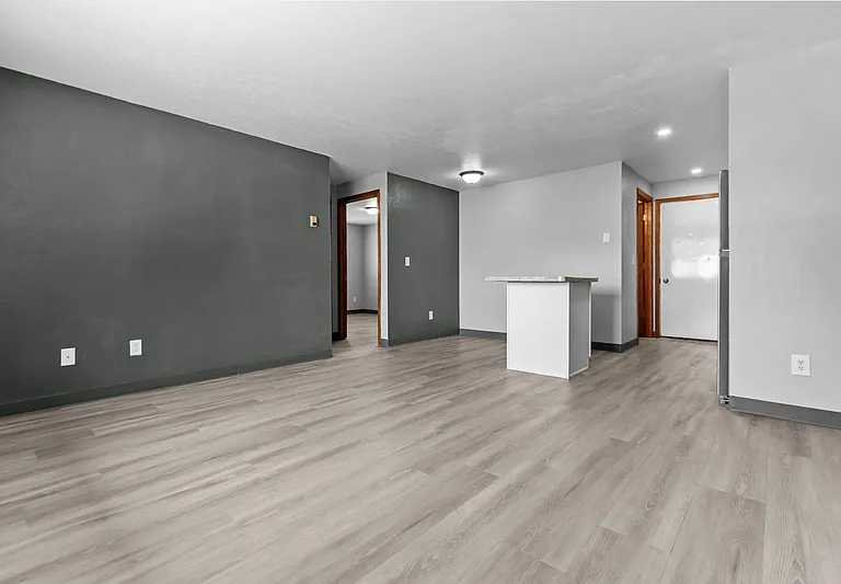 1534 Moraine Ter #2 — Photo 8