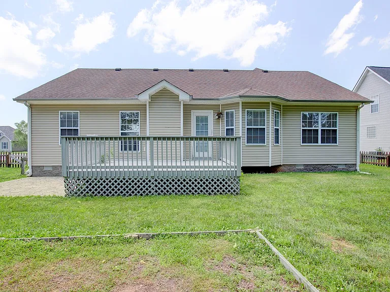3729 Kendra Ct N — Photo 4