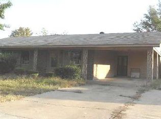 926 Cross St, Cleveland, MS 38732