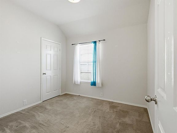 4th image of 11039 Sonterra Ln #11039
