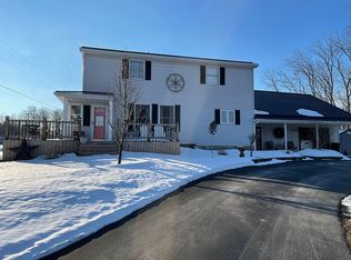 2016 Ninefoot Rd, Waterloo, NY 13165