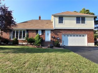 1552 E Park Rd, Grand Island, NY 14072
