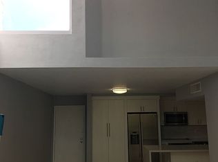 110 Fontainebleau Blvd APT 311, Miami, FL 33172