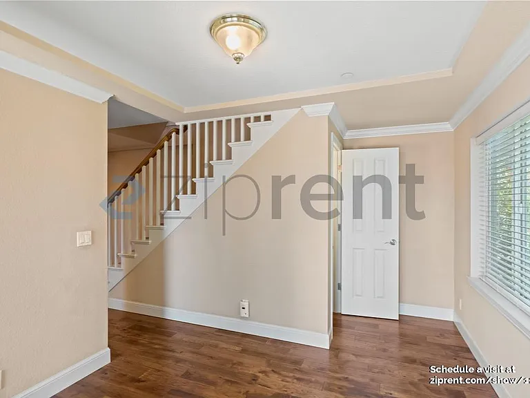508 Peninsula Ave #3 — Photo 11