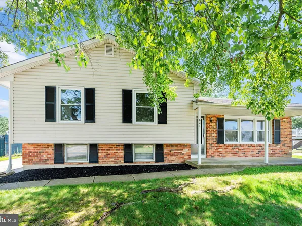 821 Broadfield Dr, Newark, DE 19713