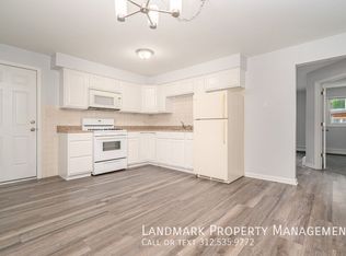 9825 El Cameno Ln #1W, Orland Park, IL 60462