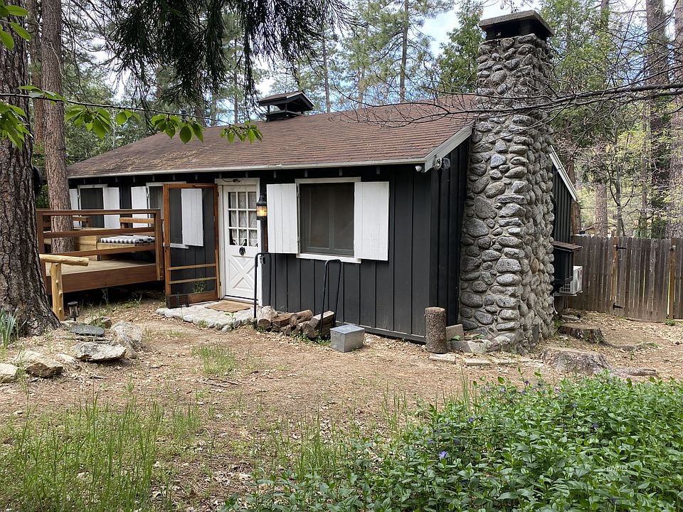 1st image of 53680 Country Club Dr