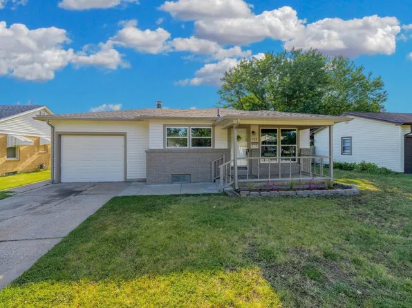 122 N Gow Ave, Wichita, KS 67203