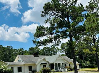 1501 Cypress Ln, Douglas, GA 31533