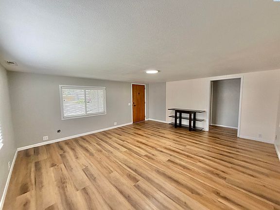 3rd image of 400 Sanford Ave