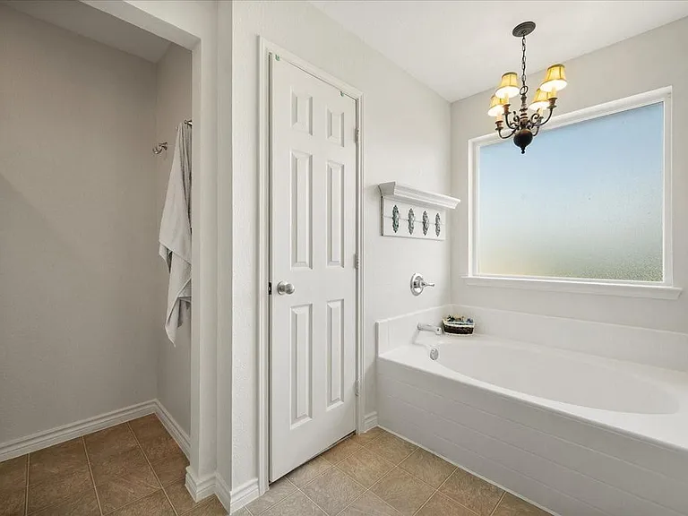 9224 Diane Dr — Photo 14