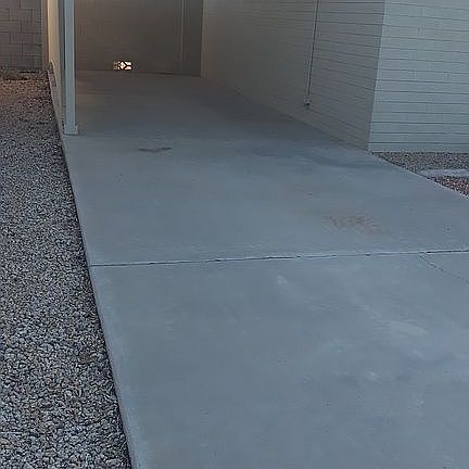 4th image of 201 E El Camino Dr