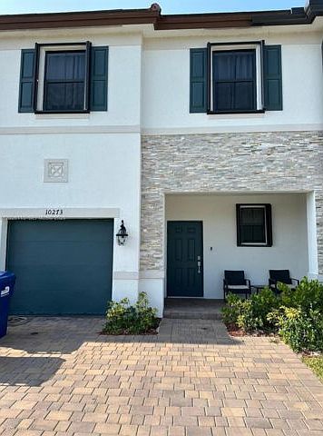1st image of 10273 SW 231st Ln