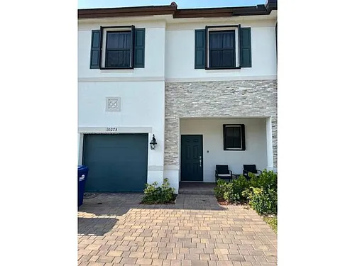 10273 SW 231st Ln Photo 1