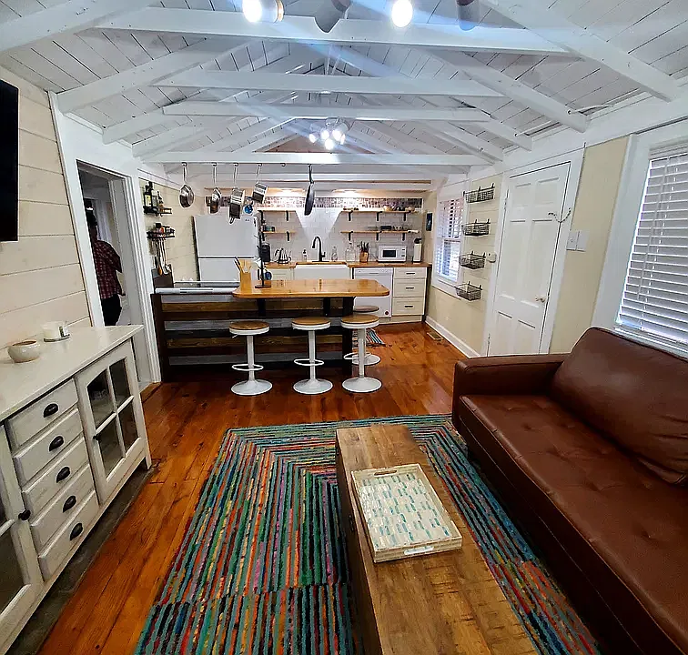 108 Rock Crest Cv