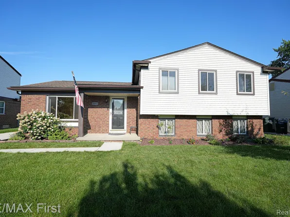 40014 Eagle Dr, Sterling Heights, MI 48310