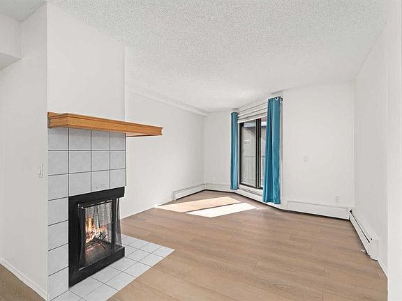 3rd image of 2400 N 15th St SW #19
