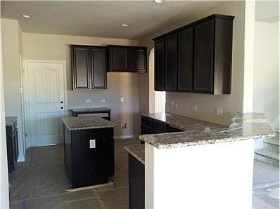 5th image of 916 Tabernash Dr