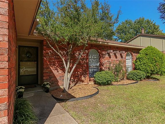 3rd image of 7441 Tunbridge Dr