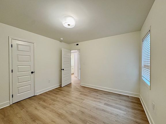 5th image of 418 N Poplar St #733aa50a5