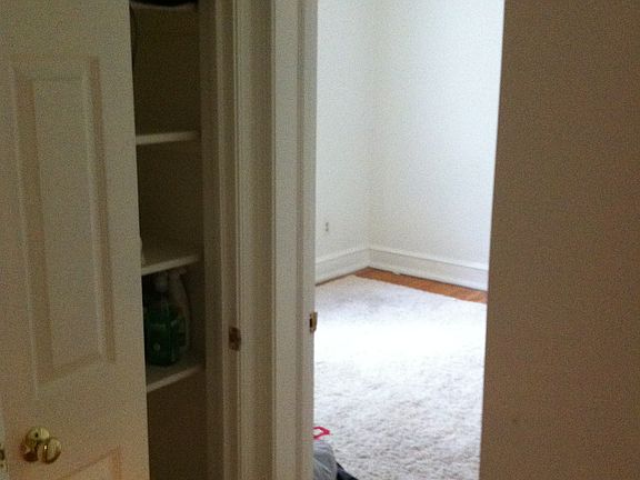 4th image of 1320 Delaware Ave
