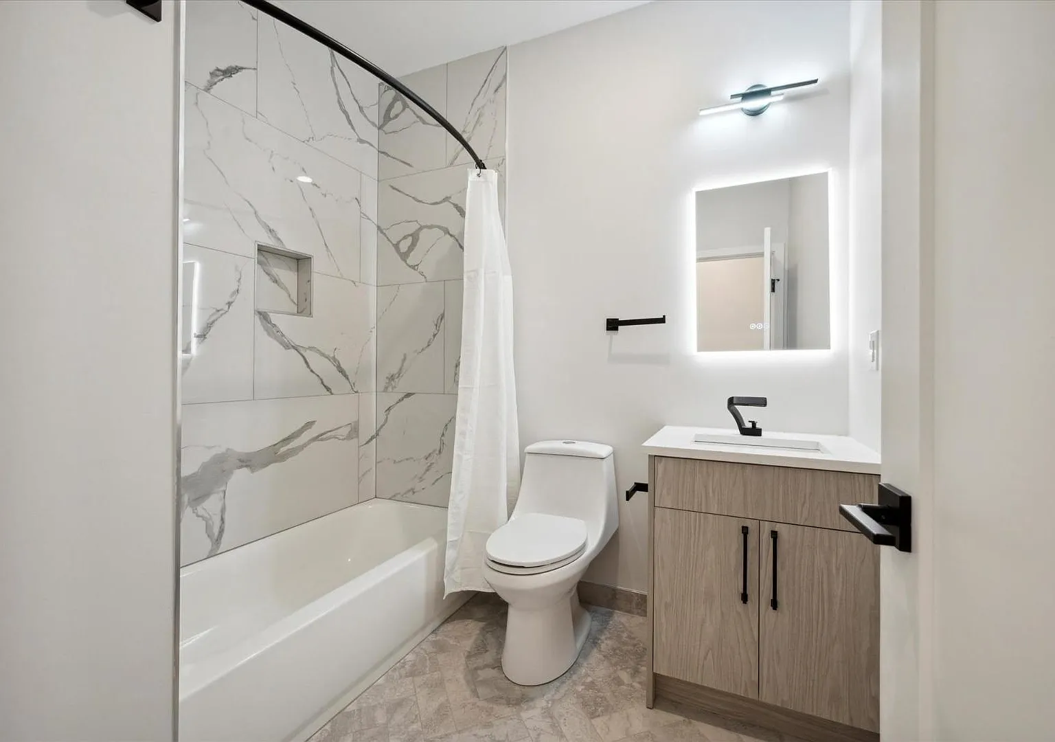 614 N Union St - Bedroom — Photo 4