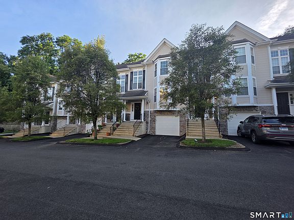 2nd image of 604 Sienna Drive #604