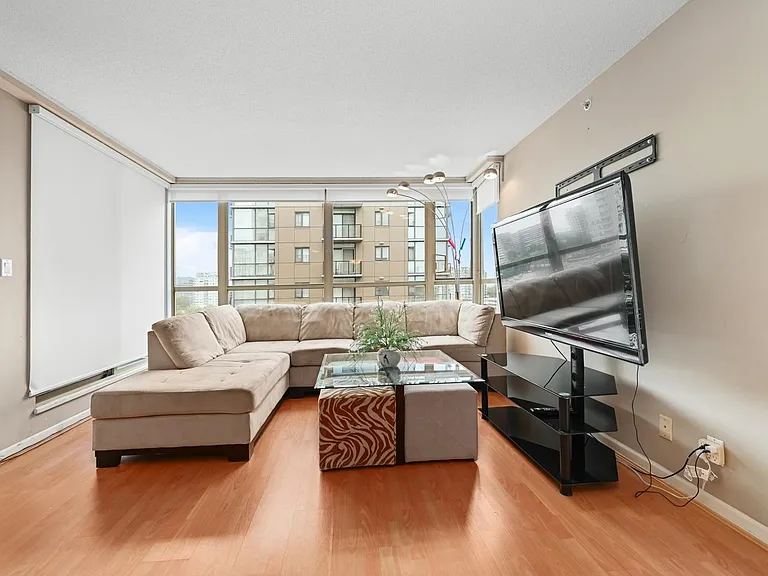 6191 Buswell St #90X — Photo 2