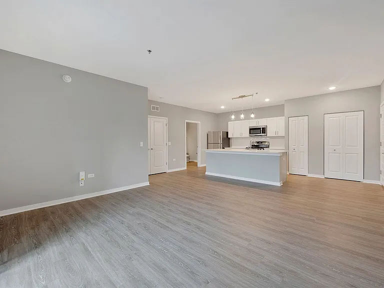 Lincoln Station Rowhomes — Photo 31