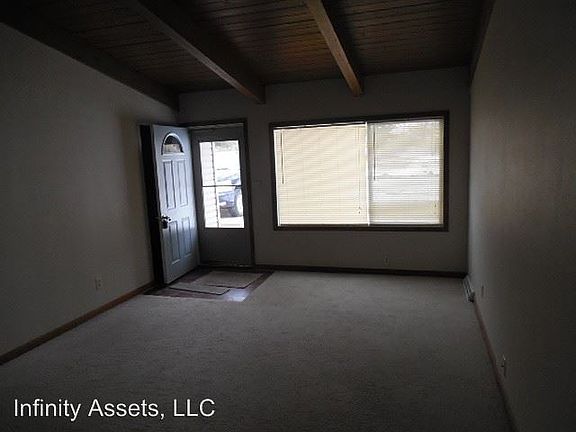 3rd image of 1516 Muldoon Dr