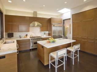 9314 Lloydcrest Dr, Beverly Hills, CA 90210