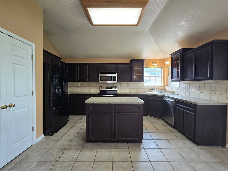 4302 Jim Ave — Photo 5