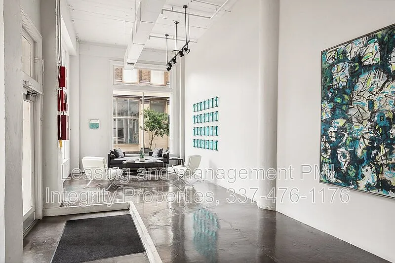 2 bed, 2.0 bath, 1402 sqft, $3,500 — Photo 2