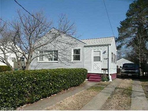1st image of 722 Waukesha Ave