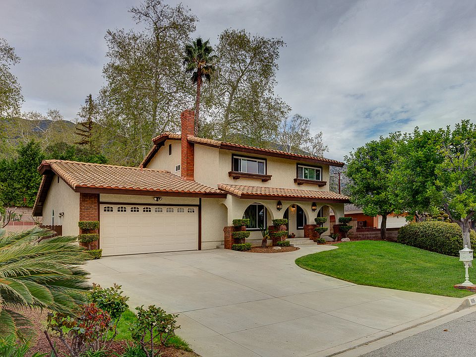 1st image of 695 Gatewood Ln