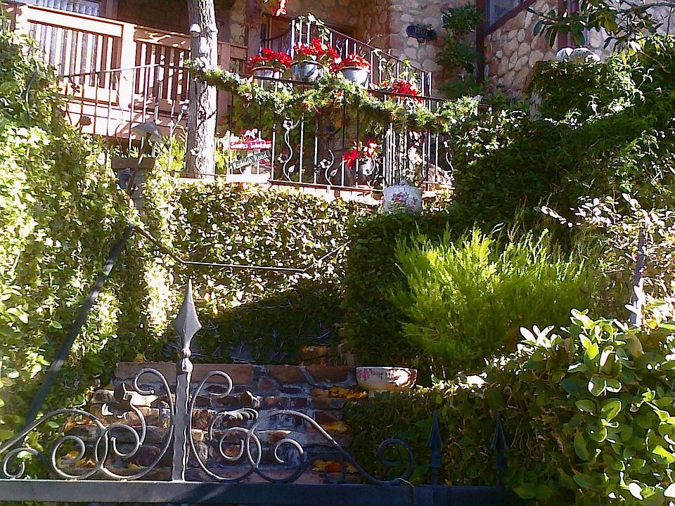 From street up to Front Door