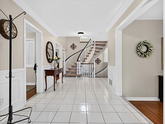 3rd image of 3334 Trelawny Cir