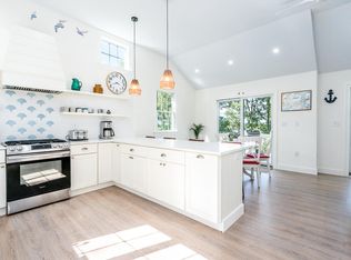 39 Lakewood Dr, Centerville, MA 02632